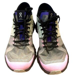 ON W CLOUD X SHIFT running shoes size 7.5 worn once